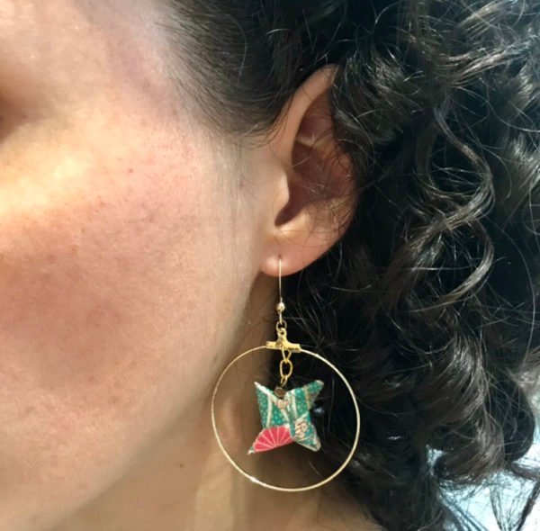 Boucles d’oreilles créoles dorées origami ETOILE