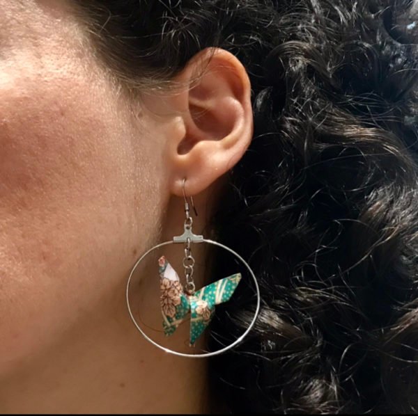 Boucles d’oreilles créoles argentées origami PAPILLON