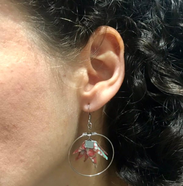 Boucles d’oreilles créoles argentées origami  ERABLE