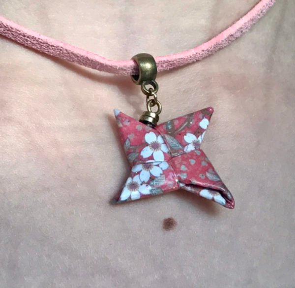 Collier rose et doré origami ETOILE