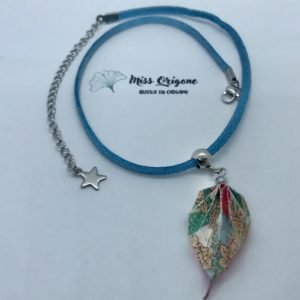 Collier bleu ciel et argenté origami PLUME