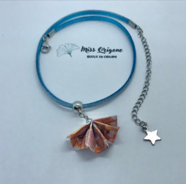 Collier bleu ciel et argenté origami PAON