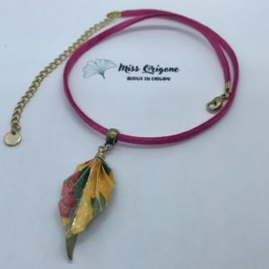 Collier fuchsia et doré origami PLUME