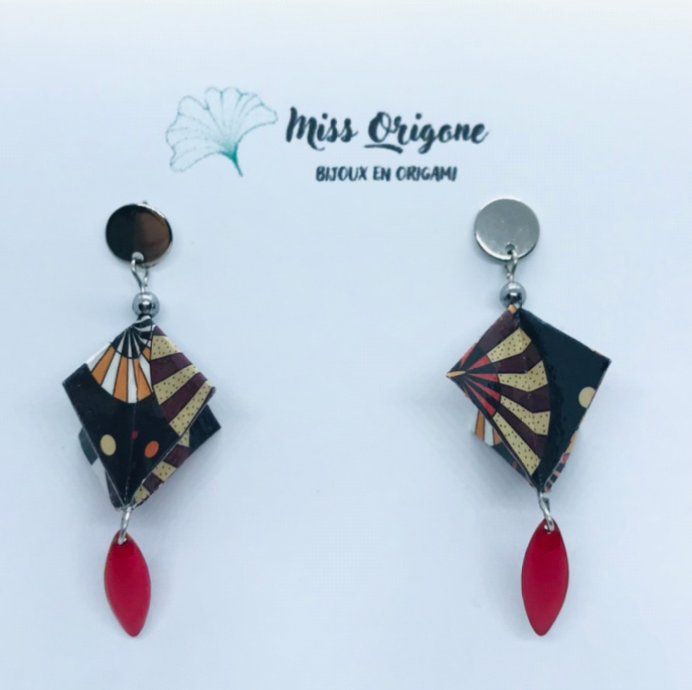 Boucles d’oreilles KARO argent breloque rouge