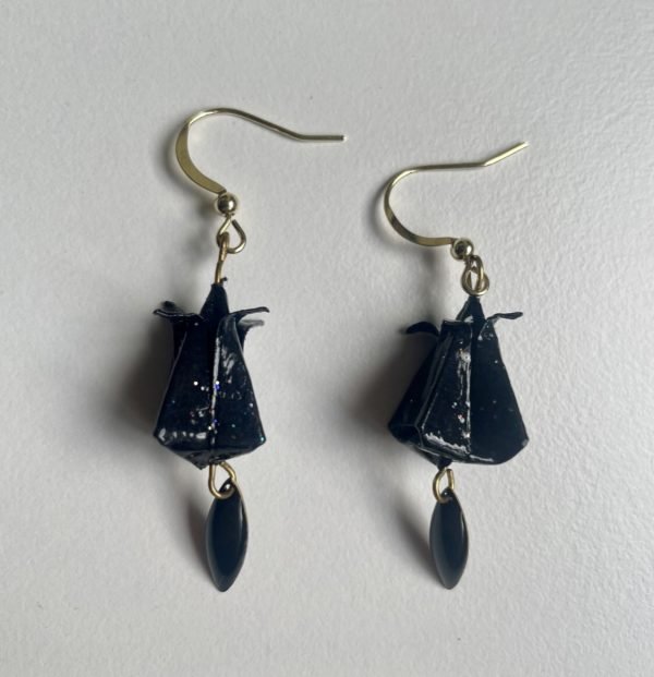 Boucles d’oreilles LOTUS NOIR ET OR
